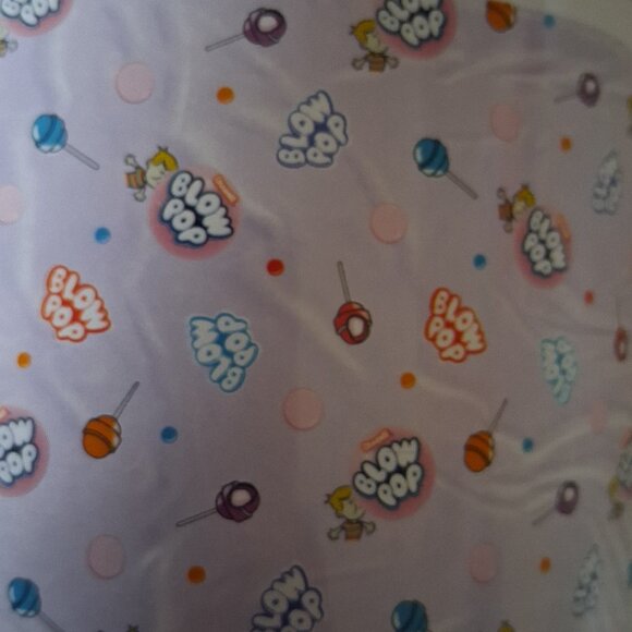 Blow Pop Plush Throw Blanket (50×60) - Picture 4 of 8